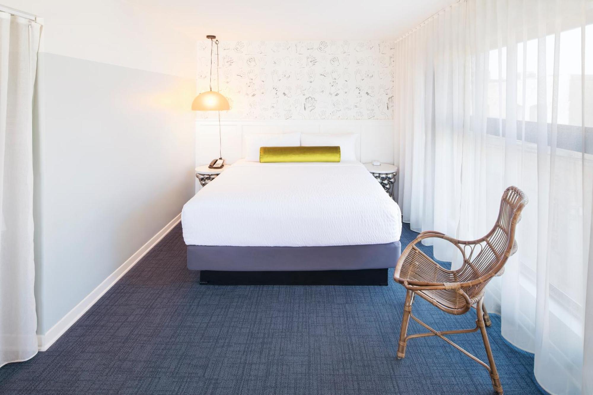 Erwin 4* Los Angeles
